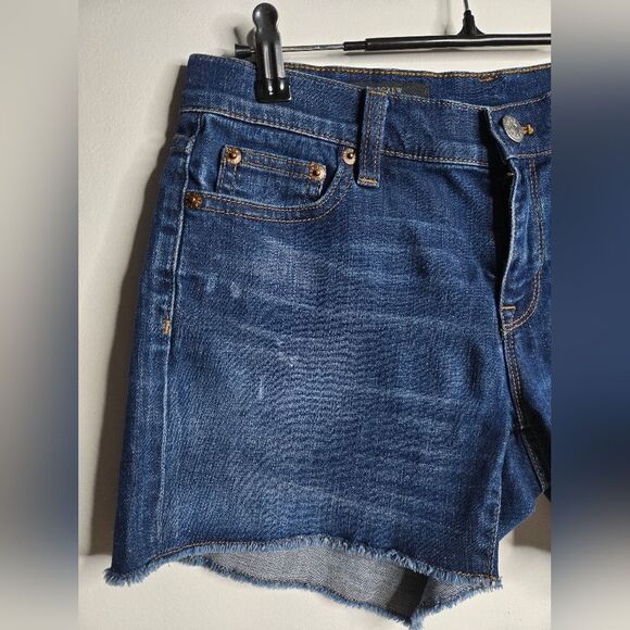 J. Crew Women's Midrise Indigo Denim Jean Shorts Frayed Hem Dark Wash Size 26 - Picture 5 of 7